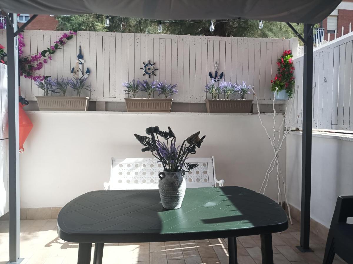Appartamento 50 Mt Dal Mare Lido di Ostia Luaran gambar