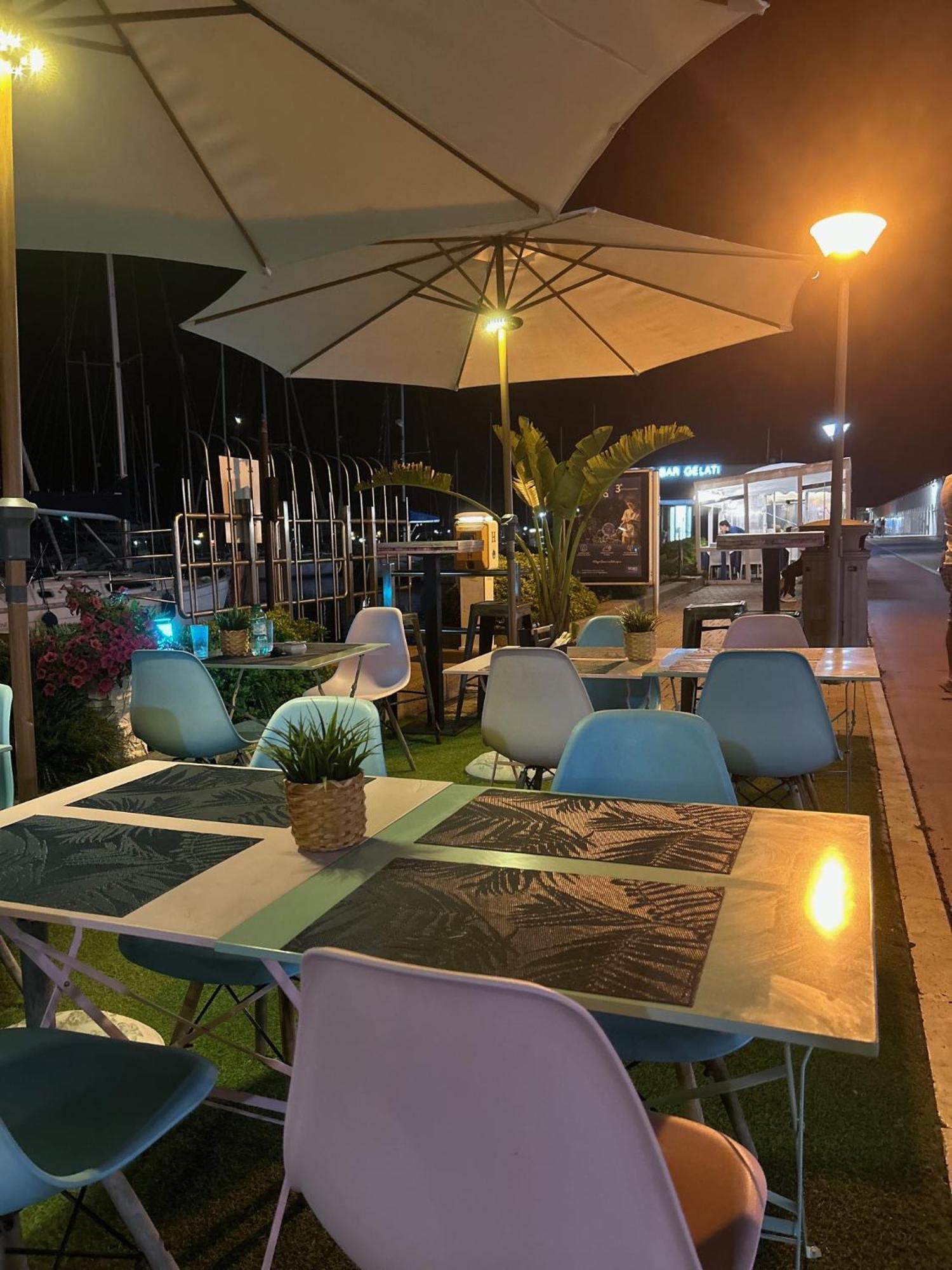 Appartamento 50 Mt Dal Mare Lido di Ostia Luaran gambar