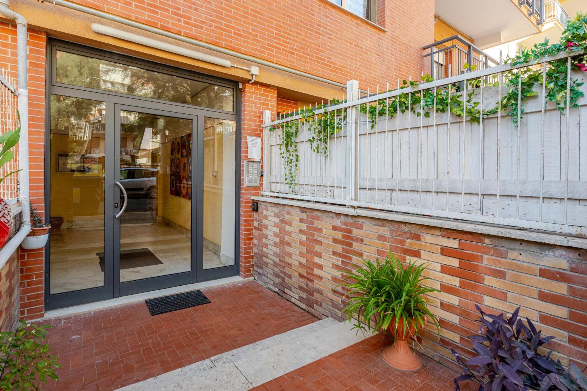 Appartamento 50 Mt Dal Mare Lido di Ostia Luaran gambar