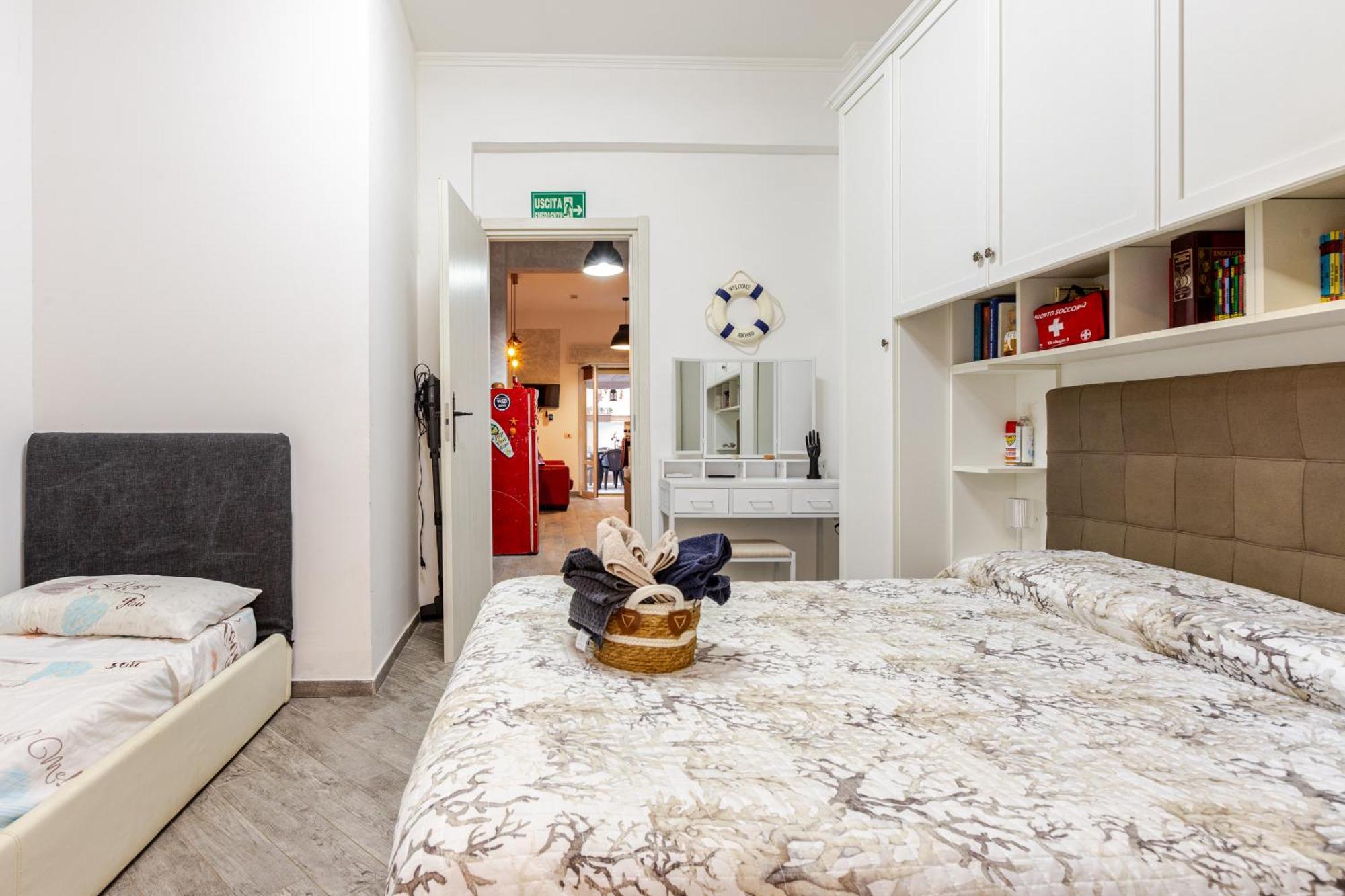 Appartamento 50 Mt Dal Mare Lido di Ostia Luaran gambar